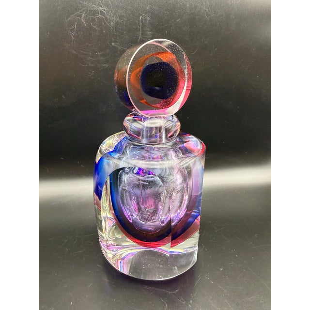 Mid 20th Century Murano-Style Multicolor Faceted Art Glass Perfume Bottle With Stopper For Sale - Image 11 of 12