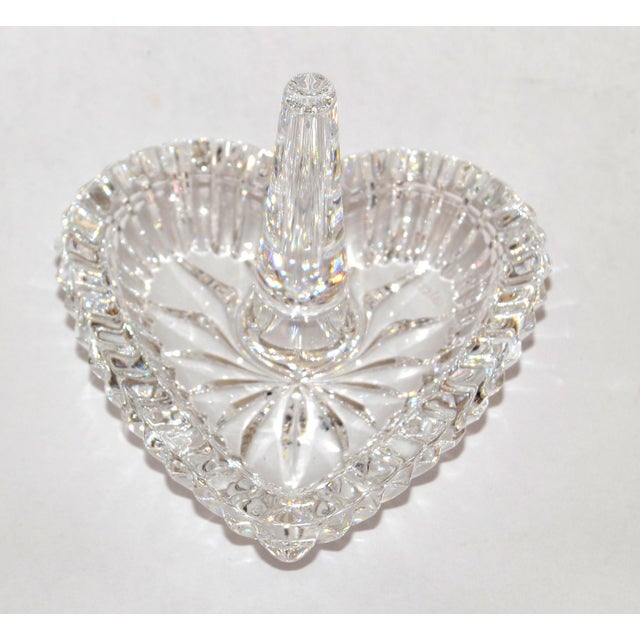 Late 20th Century Waterford Crystal Ribbed Ring Dish Heart Shape Starburst Base For Sale - Image 12 of 12