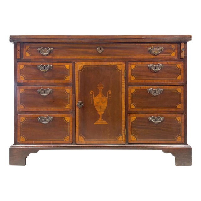 A Georgian Mahogany Bachelors Chest With Satinwood Inlay, English, Ca. 1830 For Sale