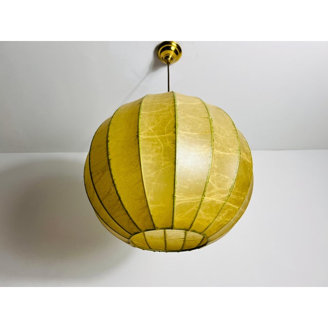 Mid-Century Round Cocoon Pendant Lamp, 1960s, Italy For Sale - Image 11 of 12