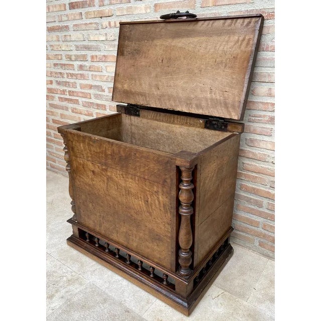 Brown Early 20th Century French Hand-Carved Wooden Trunk For Sale - Image 8 of 13