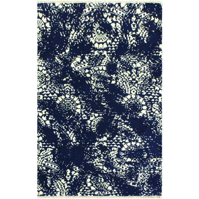 Blue 1990s Abstract Modern Blue/Ivory Wool/Viscose Rug - 4'0 X 6'1 For Sale - Image 8 of 8