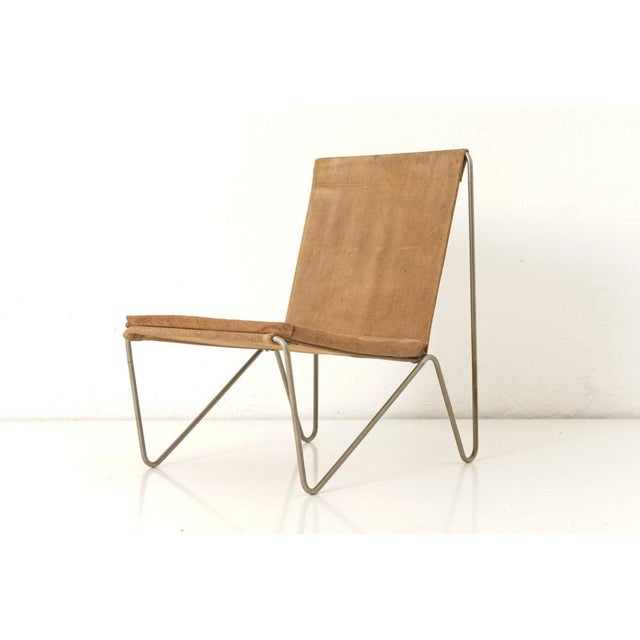 Danish bachelor chair designer: verner panton year: 1955 manufacturer: fritz hansen country: denmark measurements: h 74,5...