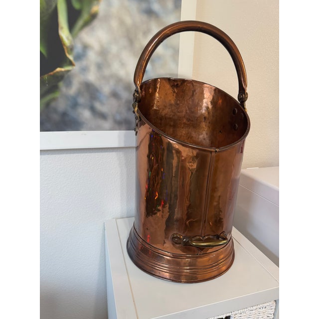 Copper Mid 19th Century English Copper Large Antique Country House Victorian Era Coal Bin For Sale - Image 8 of 12
