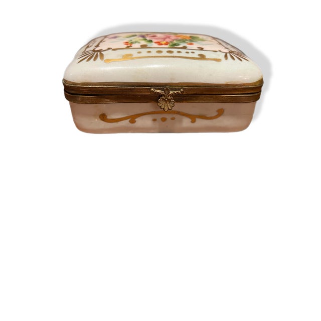 Vintage Limoges Porcelain Peint Main Light Blue & Gold Floral Dresser Trinket Box – Hand Painted French Vanity Treasure! A...