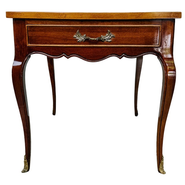 French Provincial 1970s High-Shine French Provincial-Style Inlaid Mahogany Side Tables by Sherrill Furniture - A Pair For Sale - Image 3 of 18