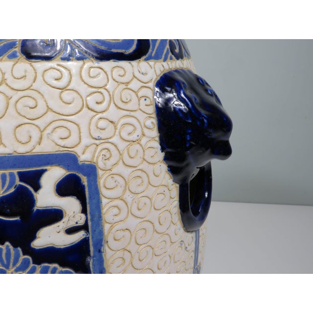 Ceramic Barrel-Shaped Ceramic Stool with Decoration, Italy, 1970s For Sale - Image 7 of 11