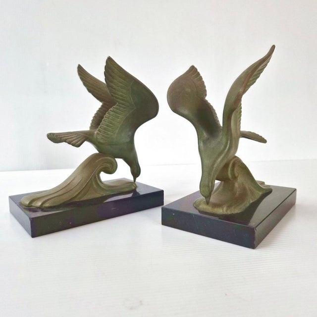 Vintage Seagull on a Wave Bookends in Marble and Metal, 1950s, Set of 2 For Sale - Image 14 of 15