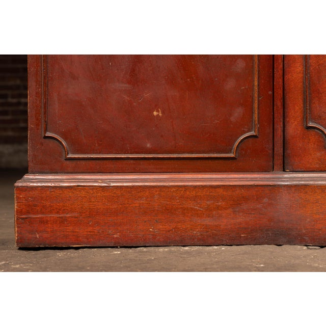 Mid 20th Century Georgian Revival Cherry Breakfront Sideboard Buffet With Glass Top For Sale - Image 9 of 12