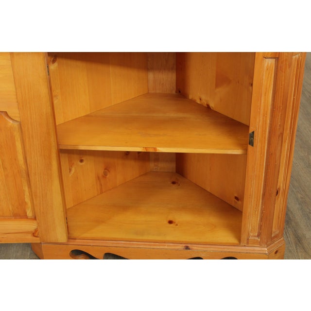 Thomasville Country French Style Vintage Pine Corner Chairish