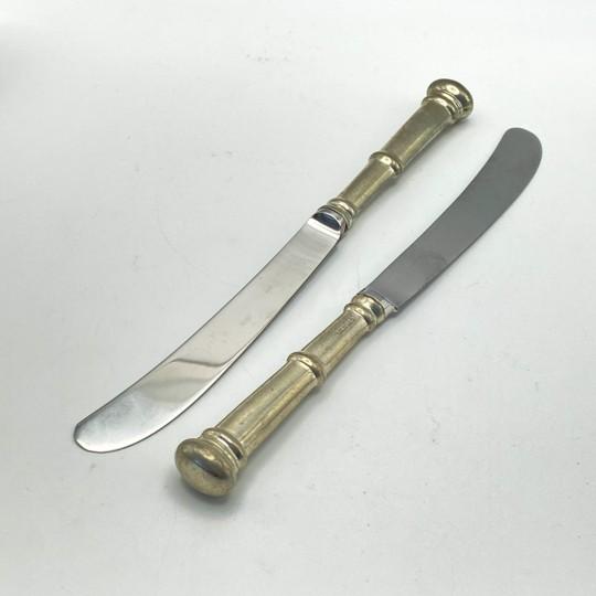 1980s Kirk Stieff “Old Annapolis” Pewter Flatware: Complete 65-Piece Set (Service for 12, Serving Pieces) With Original DIsplay Cabinet For Sale In Philadelphia - Image 6 of 18