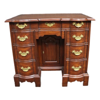Henkel Harris Thomas Jefferson Monticello Mahogany Blockfront Kneehole Desk For Sale