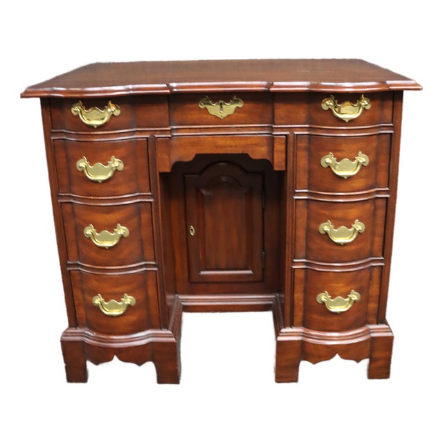 Henkel Harris Thomas Jefferson Monticello Mahogany Blockfront Kneehole Desk For Sale