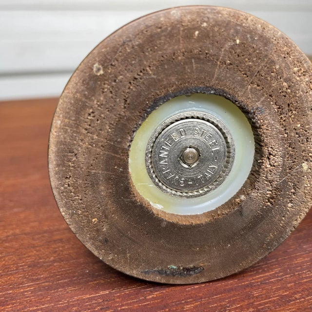 Wood Vintage Italian Florentine Wooden Salt Shaker and Peppermill- a Pair For Sale - Image 7 of 8