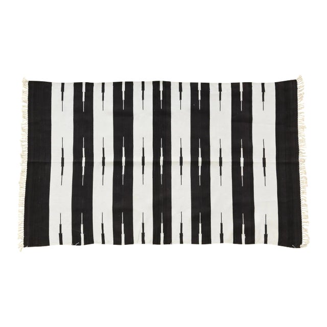 Agra Rug, 5X8 For Sale