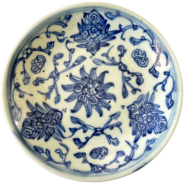 Ralph Lauren 19th Century Daoguang Era Chinese Blue & White Floral Porcelain Plates – Set of 3 For Sale - Image 4 of 8