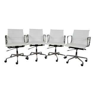 EA117 Leather Chairs from Vitra, Set of 4 For Sale