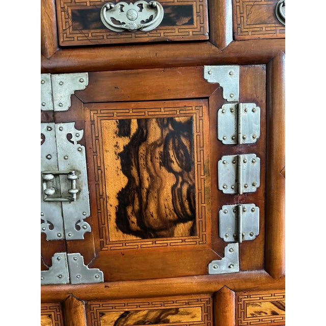 A finely crafted Korean Morijang chest dated to the late 19th century toward the end of Joseon Dynasty. "Morijang" was...