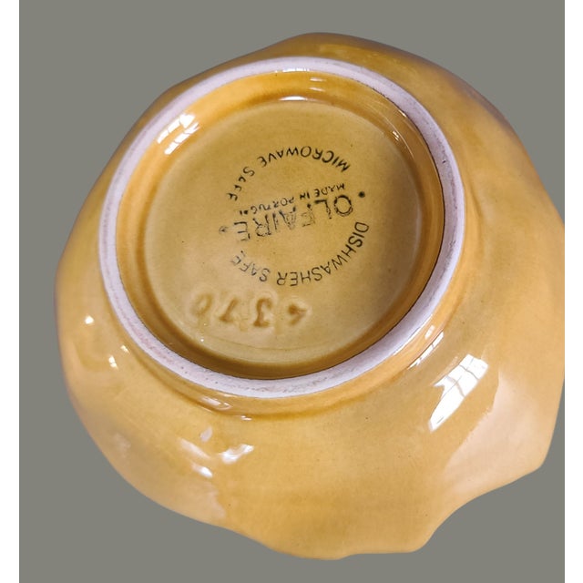 Majolica Vintage Pair of Majolica Pottery Oleaire Portugal Amber Leaf Dish Bowls For Sale - Image 4 of 5