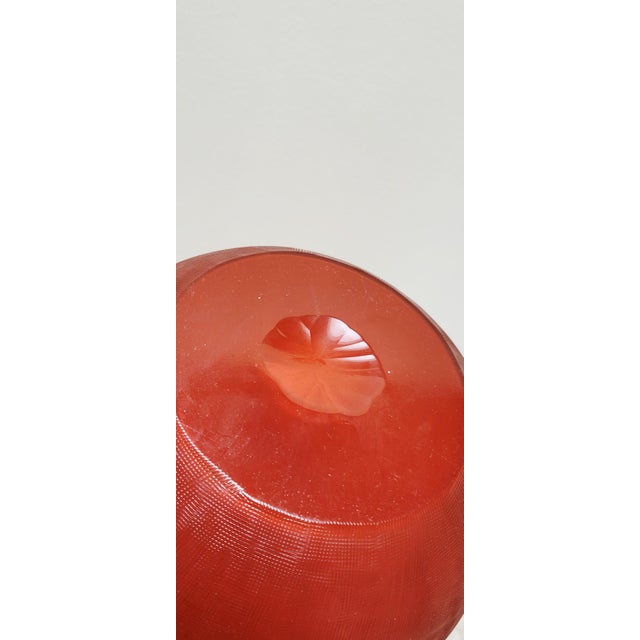 1990s Vintage Red Biomorphic Hourglass Vase Attributed to Cristiano Bianchin For Sale - Image 5 of 6
