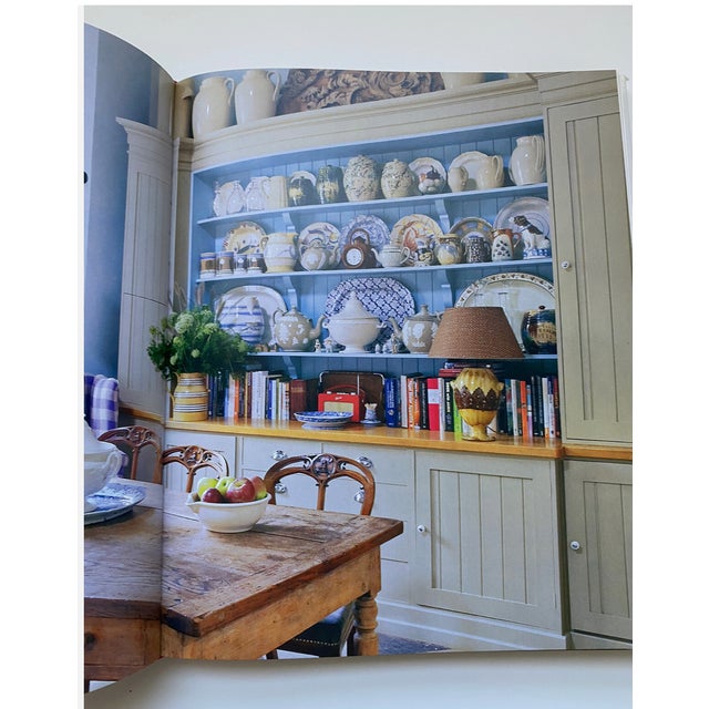 Traditional William Yeoward at Home: Elegant Living in Town and Country Hardcover Book For Sale - Image 3 of 3