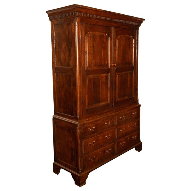 Traditional Antique 18thC Georgian Oak Welsh Livery Housekeepers Press Cupboard Cabinet 1740 For Sale - Image 3 of 12