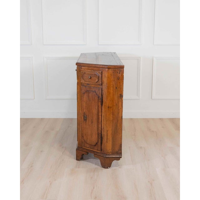 Italian 19th Century Italian Tuscan Walnut Sideboard For Sale - Image 3 of 10