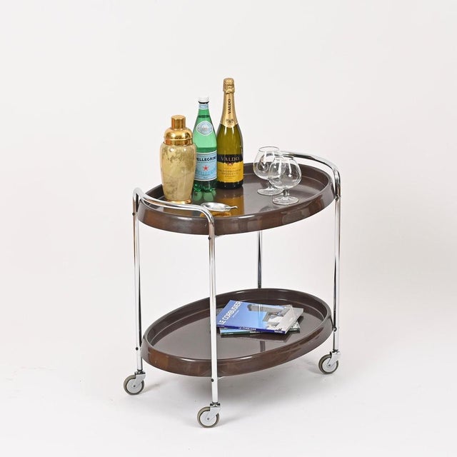 Brown Mid-Century Italian Oval Bar Cart in Chrome and Brown ABS, 1970s For Sale - Image 8 of 14