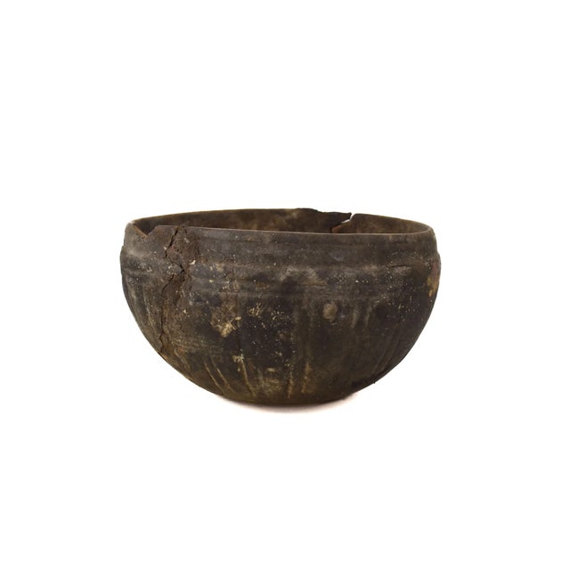 Early 20th Century Nupe Wood Bowl Nigeria For Sale - Image 4 of 7