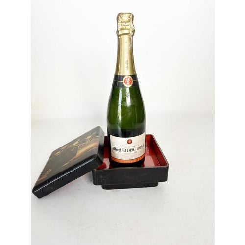 Early 20th Century Japanese Black Lacquer Box, Japan, 1920s For Sale - Image 3 of 10