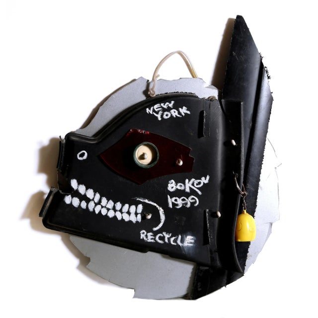 Street Art Konstantin Bokov, Recycle Dog, Found Art Collage, Signed and Dated For Sale - Image 3 of 3