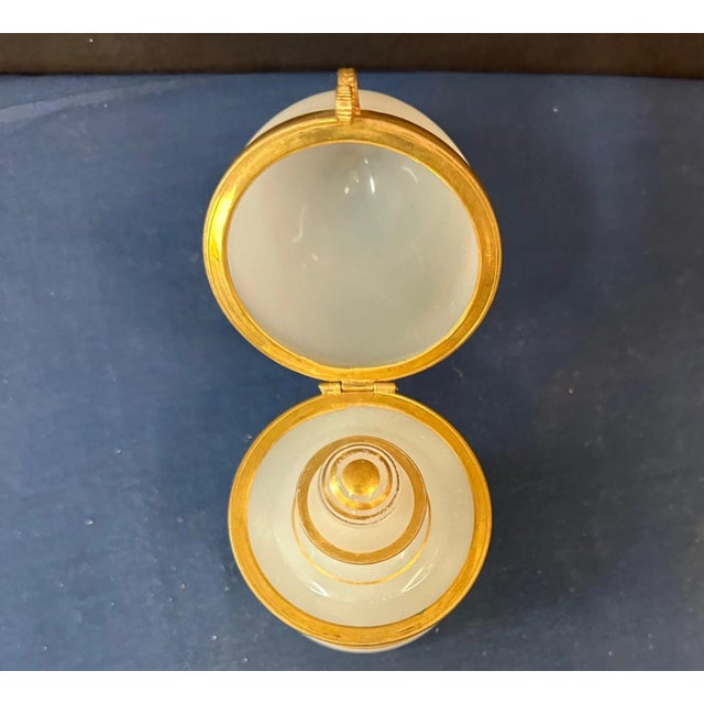 Early 20th Century Antique victorian glass perfume bottle For Sale - Image 5 of 9