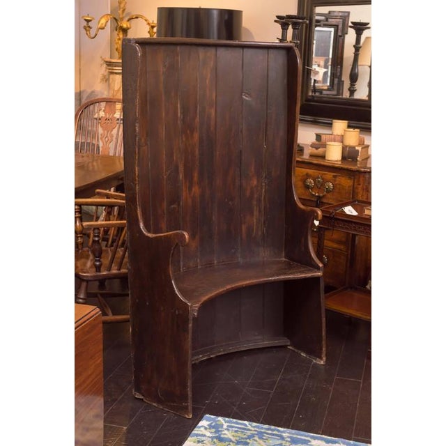 Curved oak settle bench, English, circa 1800.