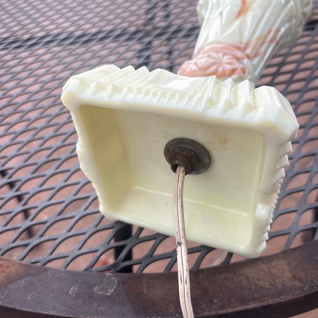 Art Deco 1930s Art Deco Akro Agate Slag Glass Lamp For Sale - Image 3 of 6