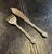Mappin and Webb Russell pattern silver-plated fish serving cutlery - Knife L=29cm Fork L=23cm This piece has an...