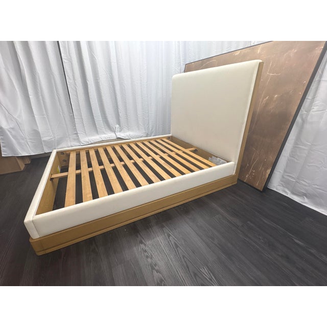 Restoration Hardware Rh Restoration Hardware Ligné Fabric Panel Bed Queen | Light Brushed Oak | Natural Performance Linen Weave For Sale - Image 4 of 18