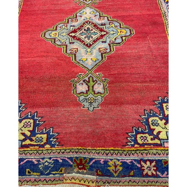Traditional 1940s Vintage Handwoven Turkish Oushak Area Rug 4'4" X 6'0" For Sale - Image 3 of 12