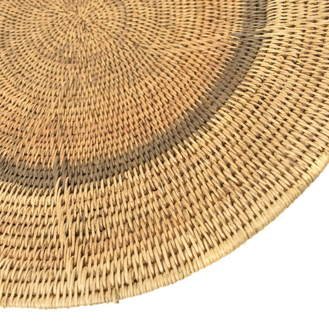 African Early 20th Century Makenge Flat Wedding Basket Zambia 18 Inch For Sale - Image 3 of 6