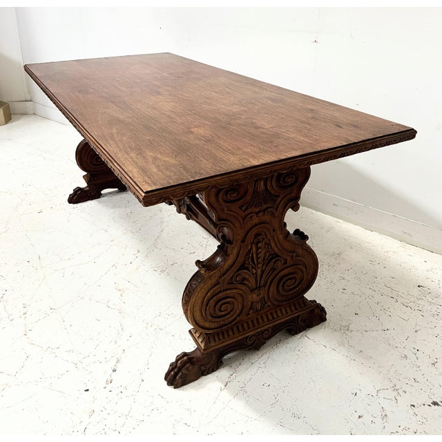 20th Century Renaissance Carved Walnut Dining Table For Sale - Image 4 of 18
