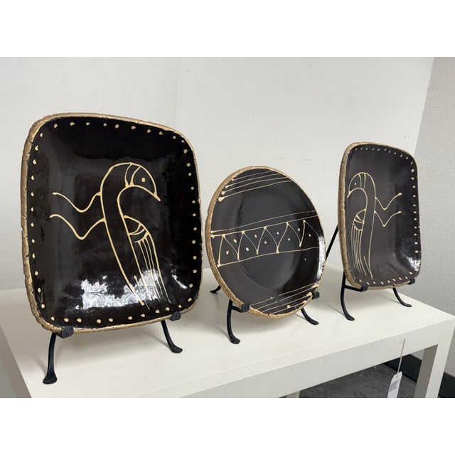 Traditional Late 20th Century Hand Painted Ceramic Platters + Stands, Set of Three For Sale - Image 3 of 12