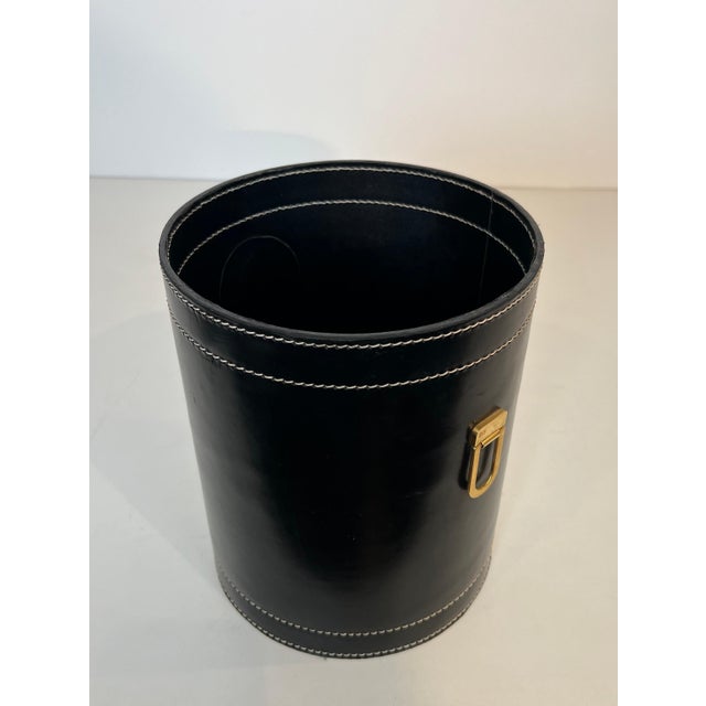 1970s Black leather and brass wastepaper basket in the style of Jacques Adnet For Sale - Image 12 of 12