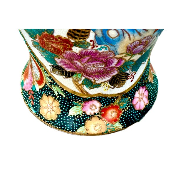 Vintage Chinese Export Bird and Floral Vase For Sale In New York - Image 6 of 8