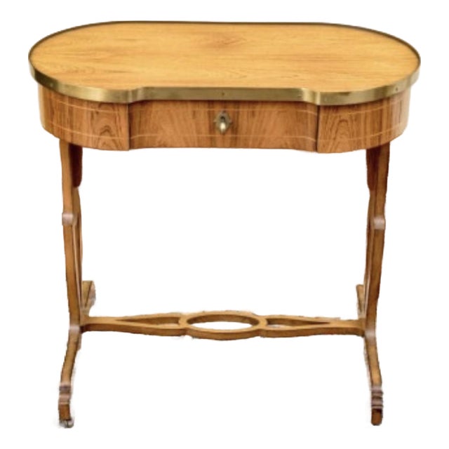 Vintage Baker Furniture English Regency Style Rosewood Accent Table/Petite Writing Desk For Sale