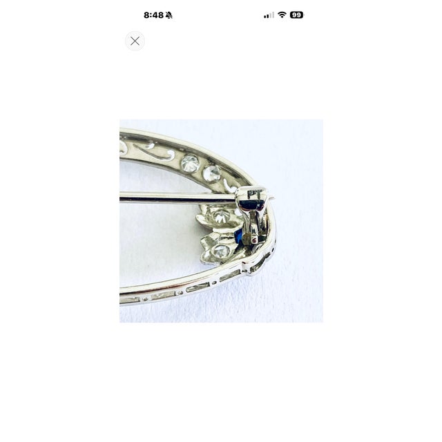 1940s Art Deco Sapphire Diamond Platinum Hand Engraved Millgrain Bow 1.30 Inch Brooch For Sale In New York - Image 6 of 6