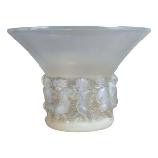 Opalescent Farandole Vase by René Lalique for Lalique, 1930 For Sale