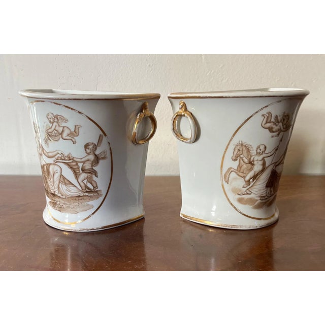 Ceramic Antique Early 19th Century Davenport Porcelain Bough Pots Decorated With an Allegory of England - a Pair For Sale - Image 7 of 11
