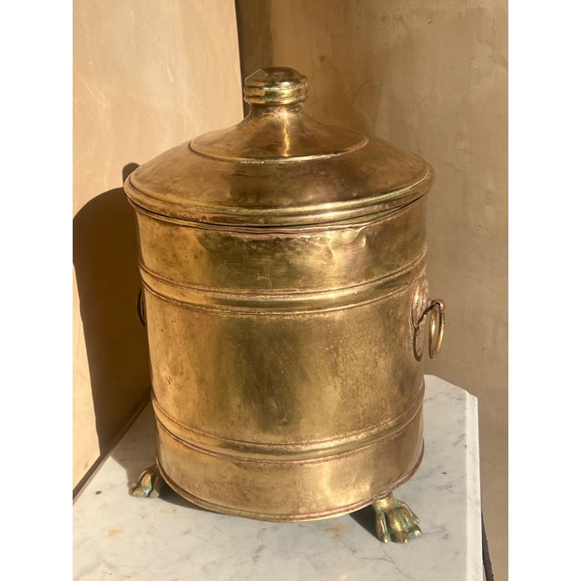 19th Century Copper Coal Lidded & Footed Bucket With Insert For Sale - Image 4 of 11
