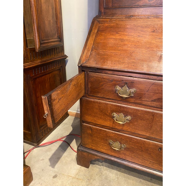 Traditional 18th-Century Georgian Oak Bureau Bookcase For Sale - Image 3 of 13