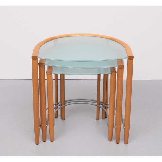 Calligaris Italy Nesting tables . Beautiful quality tables . set of Three . One spot on the largest table ,see photos . I...