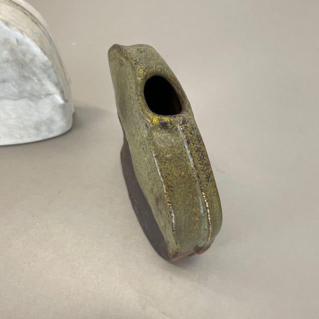 Studio Pottery Vase attributed to Heiner Balzar for Steuler, Germany, 1970s For Sale - Image 10 of 17